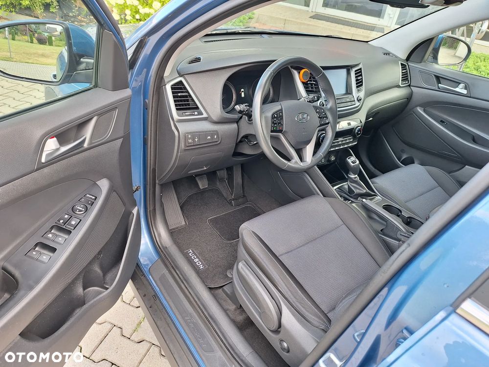 Hyundai Tucson 1.7 CRDI BlueDrive Style 2WD - 26