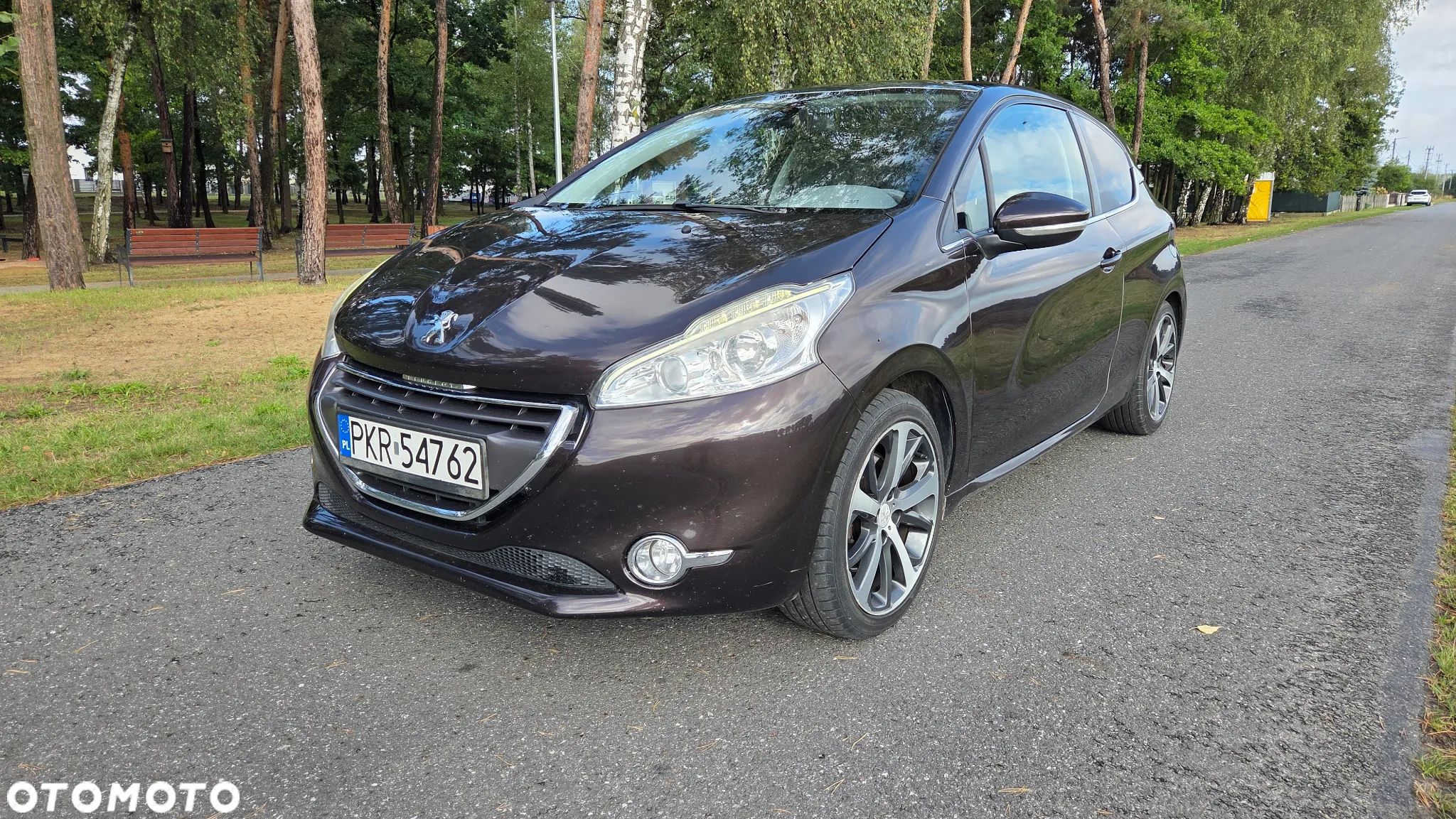 Peugeot 208 1.6 THP Allure - 1