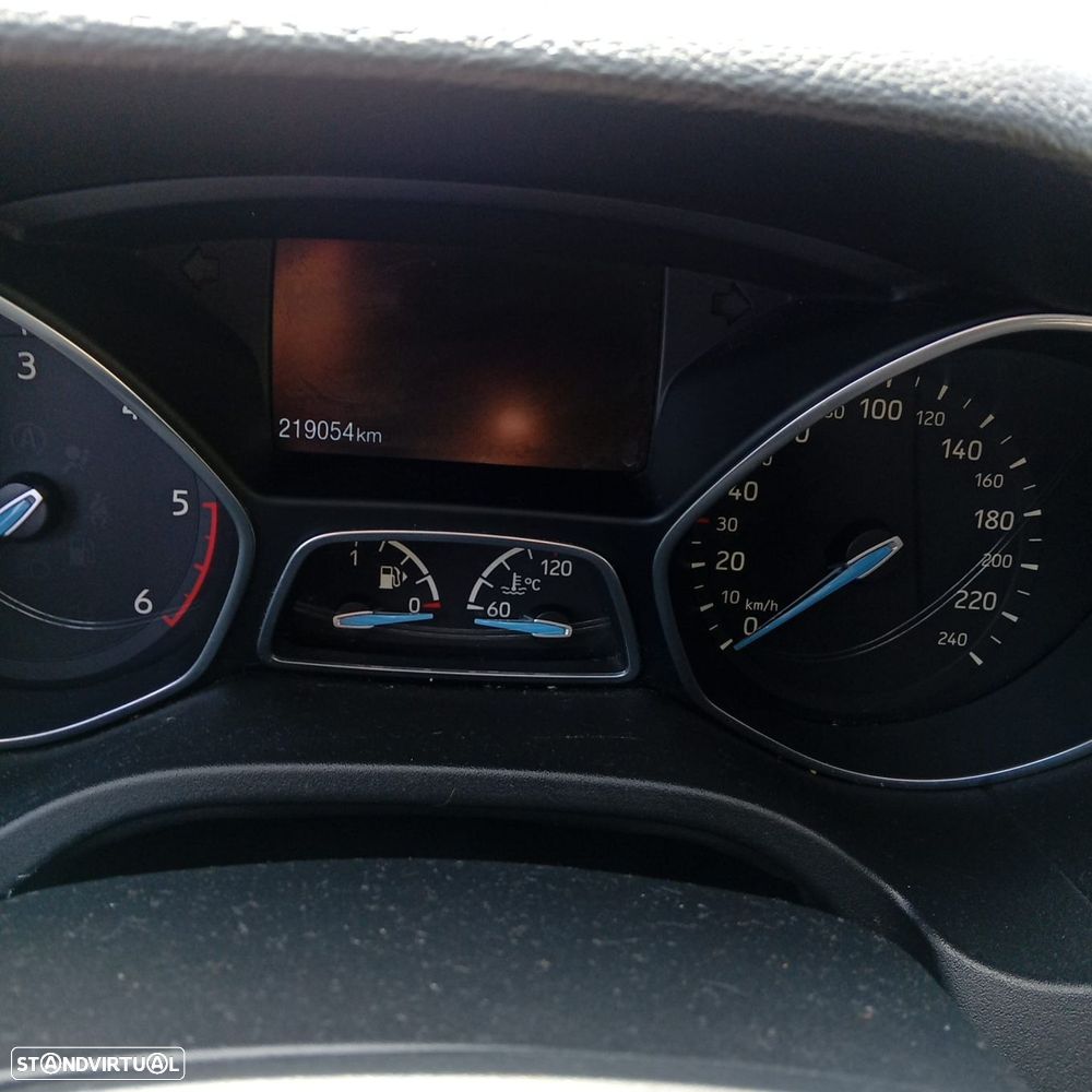 Ford Focus 1.5 TDCi ECOBlue Titanium - 8