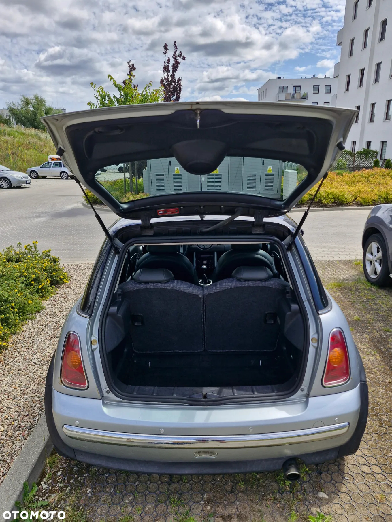 MINI Cooper Standard - 18