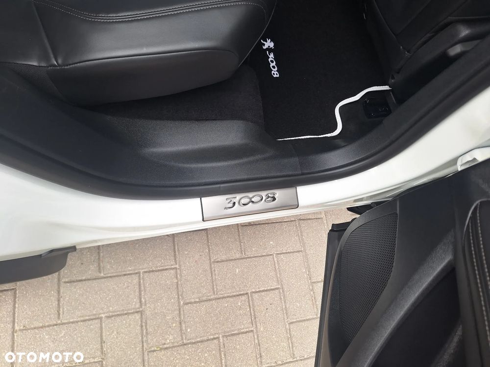 Peugeot 3008 2.0 BlueHDi Allure - 29