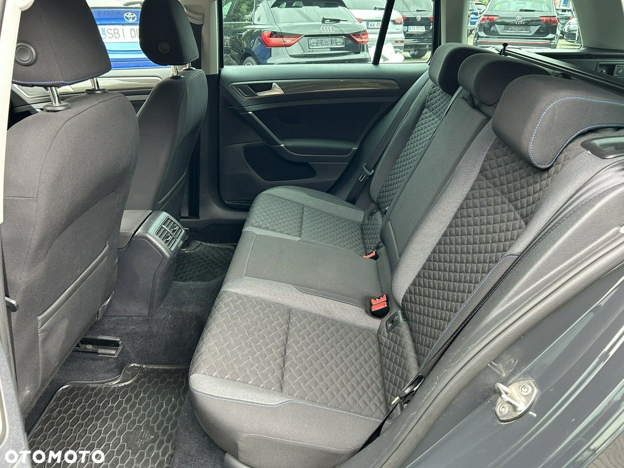 Volkswagen Golf 2.0 TDI DSG Join - 17