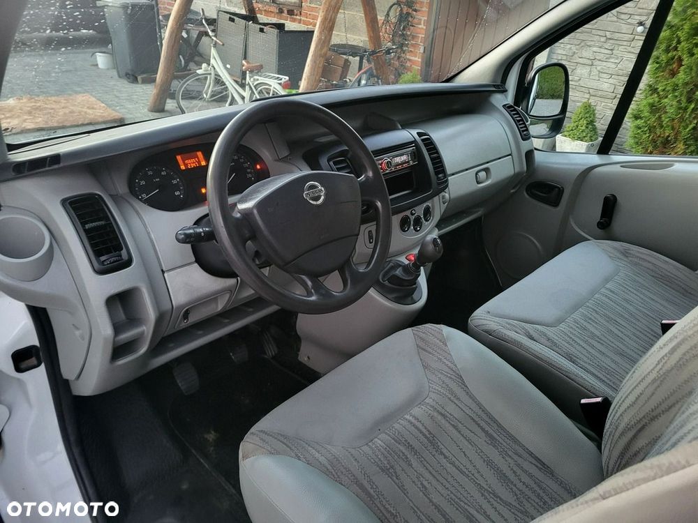 Renault Trafic - 16