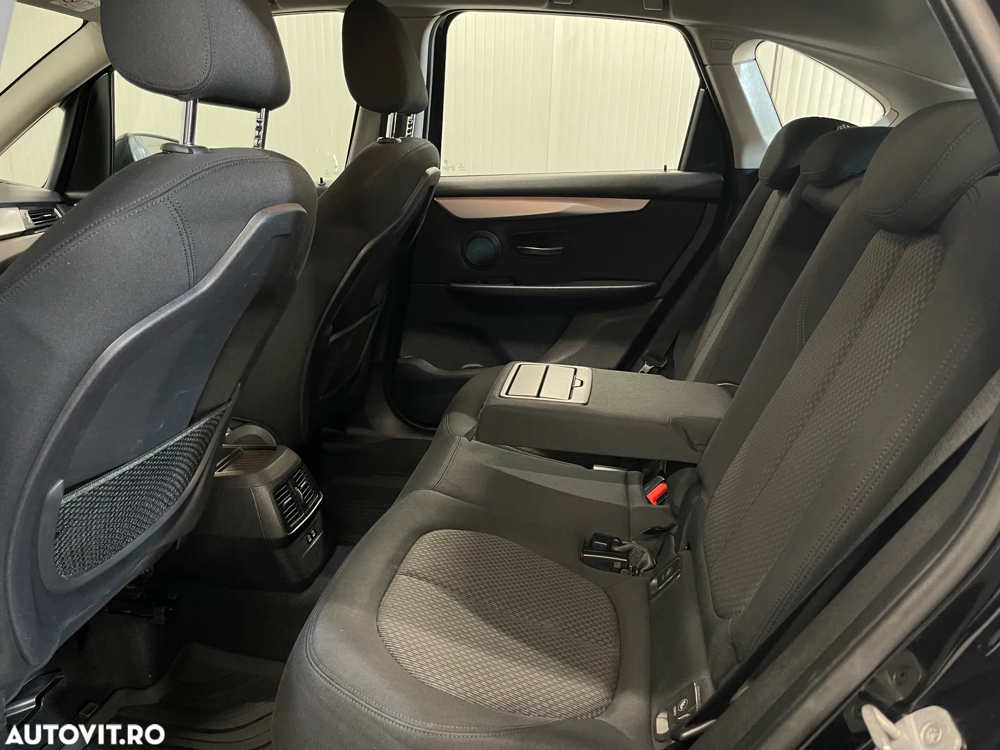 BMW Seria 2 216d Advantage - 11