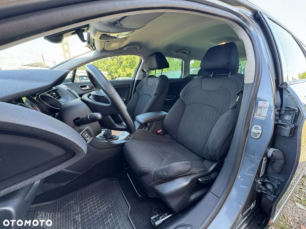 Citroën C5 HDi 140 FAP Confort - 23