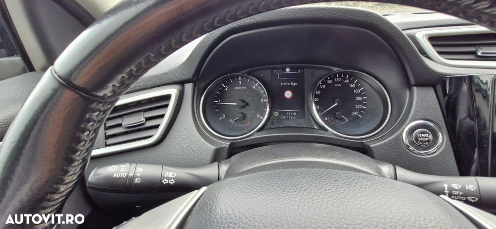 Nissan Qashqai 1.6 DCI Start/Stop X-TRONIC N-Connecta - 7