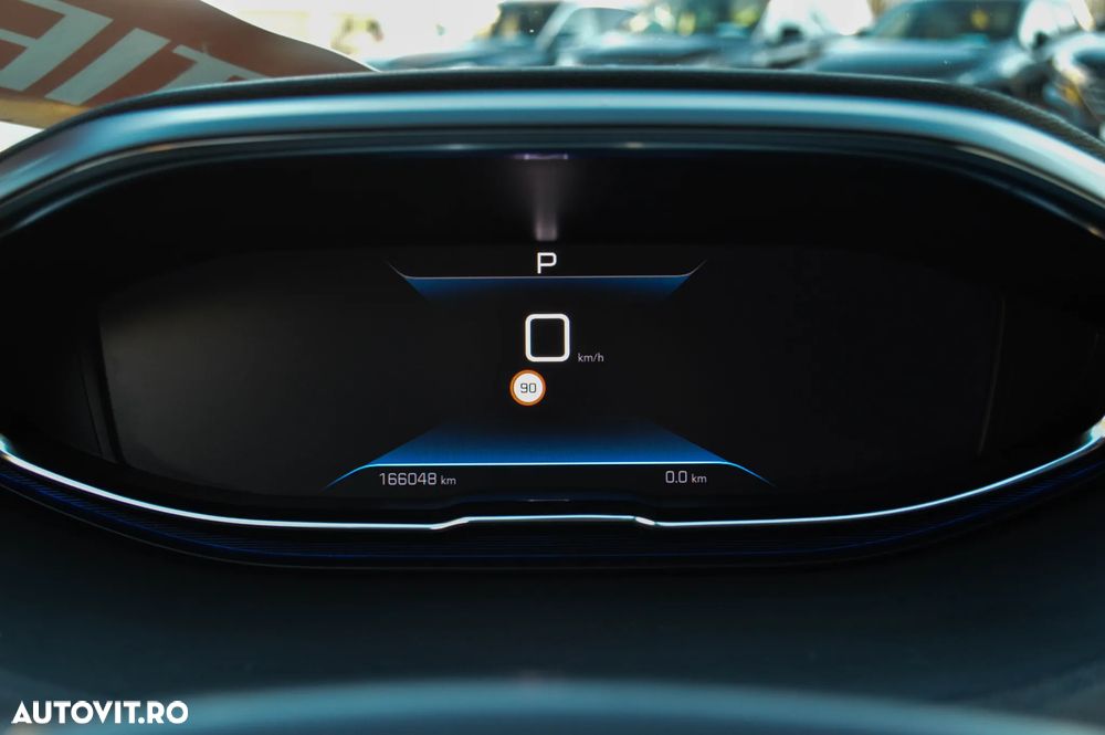 Peugeot 3008 1.5 BlueHDI 130 EAT8 Active Pack - 22