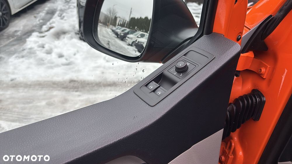 Volkswagen Transporter - 11