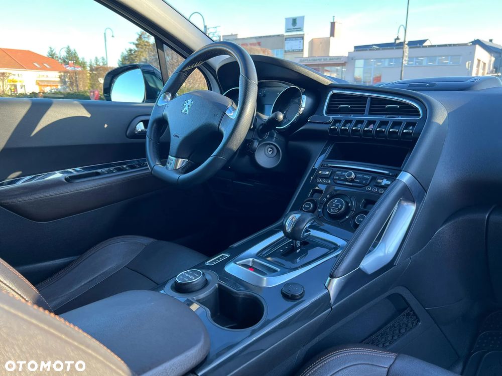 Peugeot 3008 2.0 HDi Premium+ - 10
