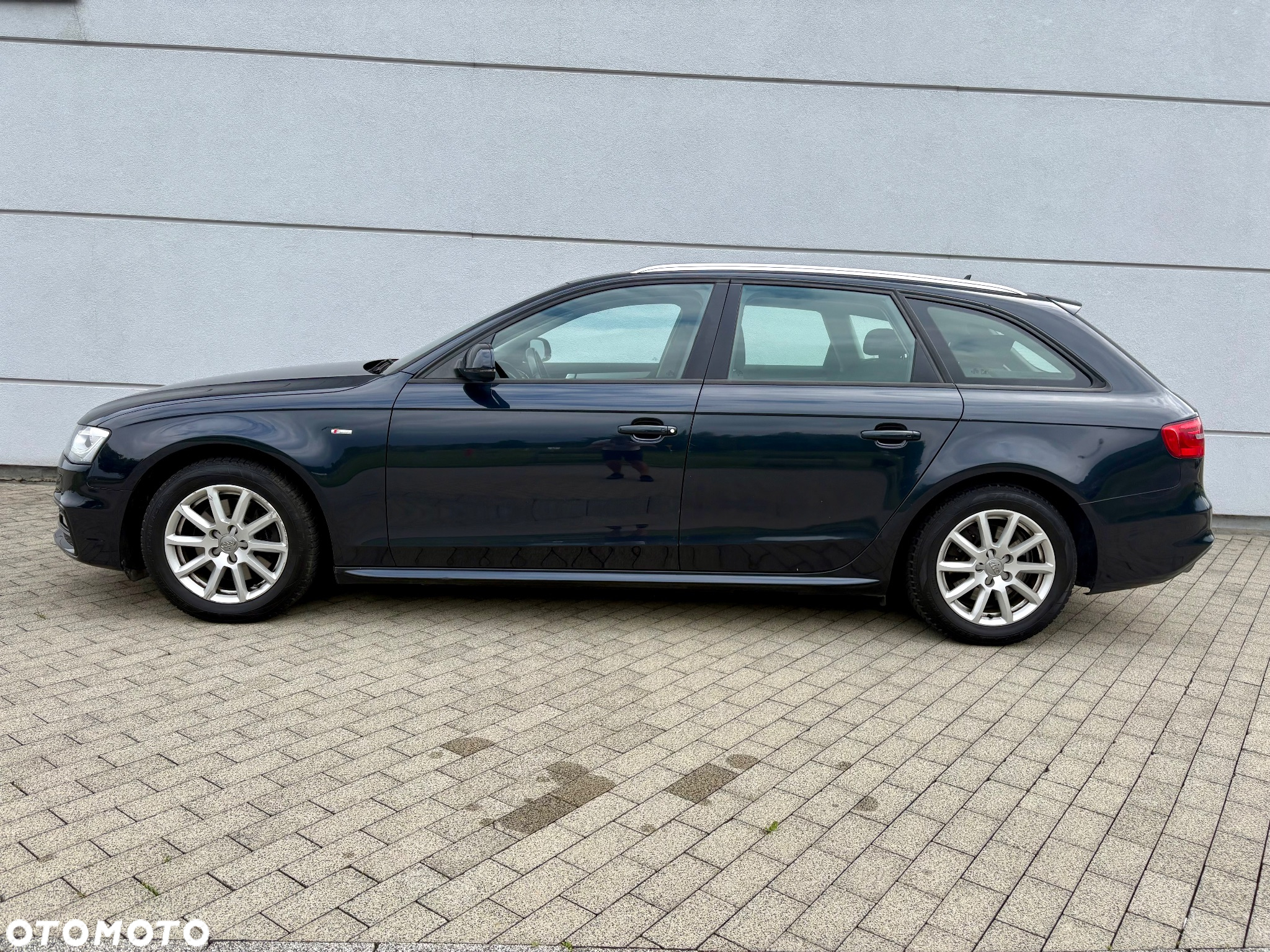 Audi A4 Avant 2.0 TDI DPF clean diesel S line Sportpaket - 4