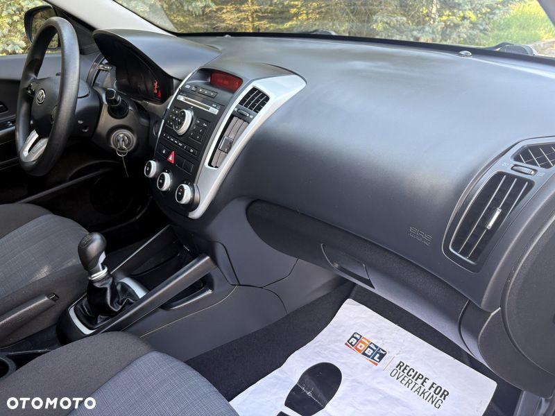 Kia Ceed 1.6 CVVT EX - 32