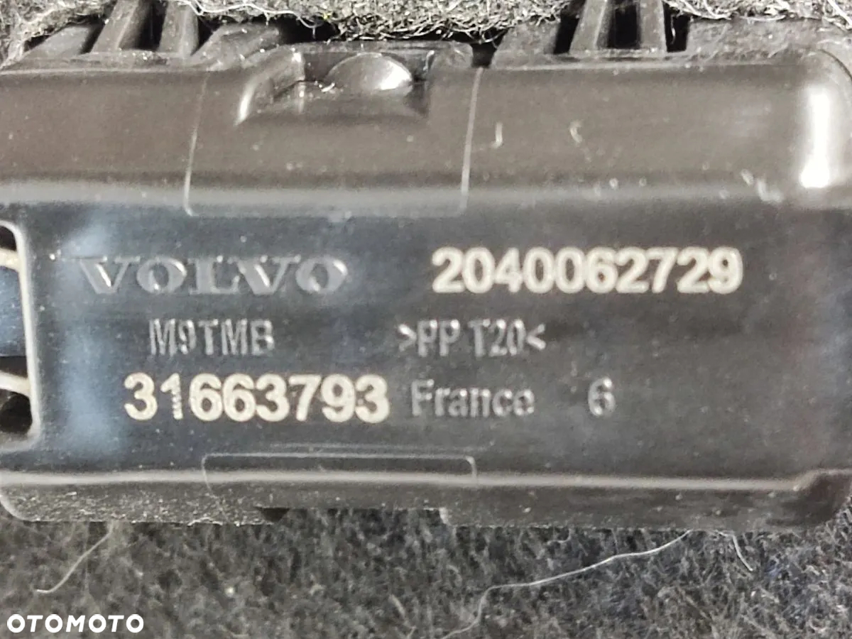 VOLVO XC40 2.0T 17-21r Boczek Bagażnika Prawy - 7