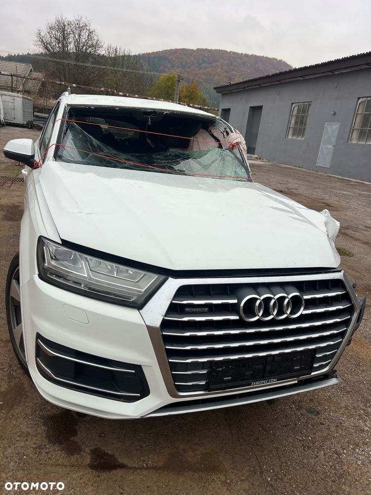 Audi Q7 ver-3-0-tdi-ultra-quattro-tiptronic - 11