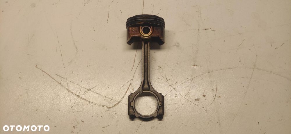 TŁOK KORBOWÓD HYUNDAI I20 KIA RIO STOIC 1.4 BENZYNA G4LC - 1