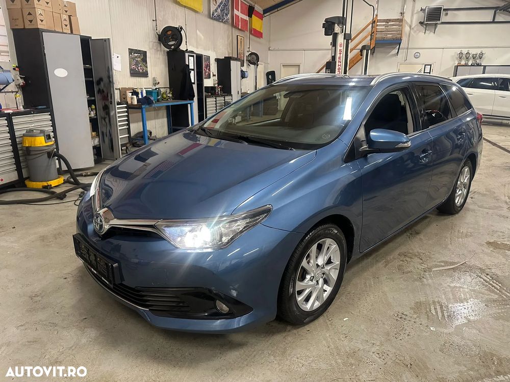 Toyota Auris 1.8 VVT-i Hybrid Automatik Touring Sports Edition - 1