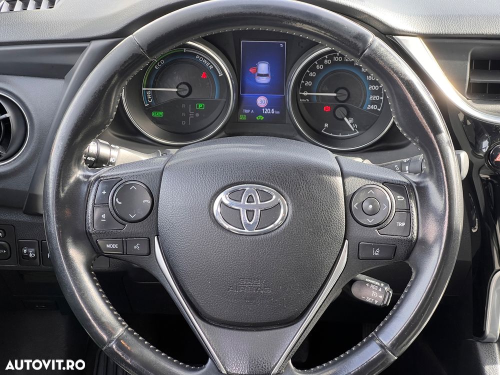 TOYOTA Auris 2016 — imagine 8