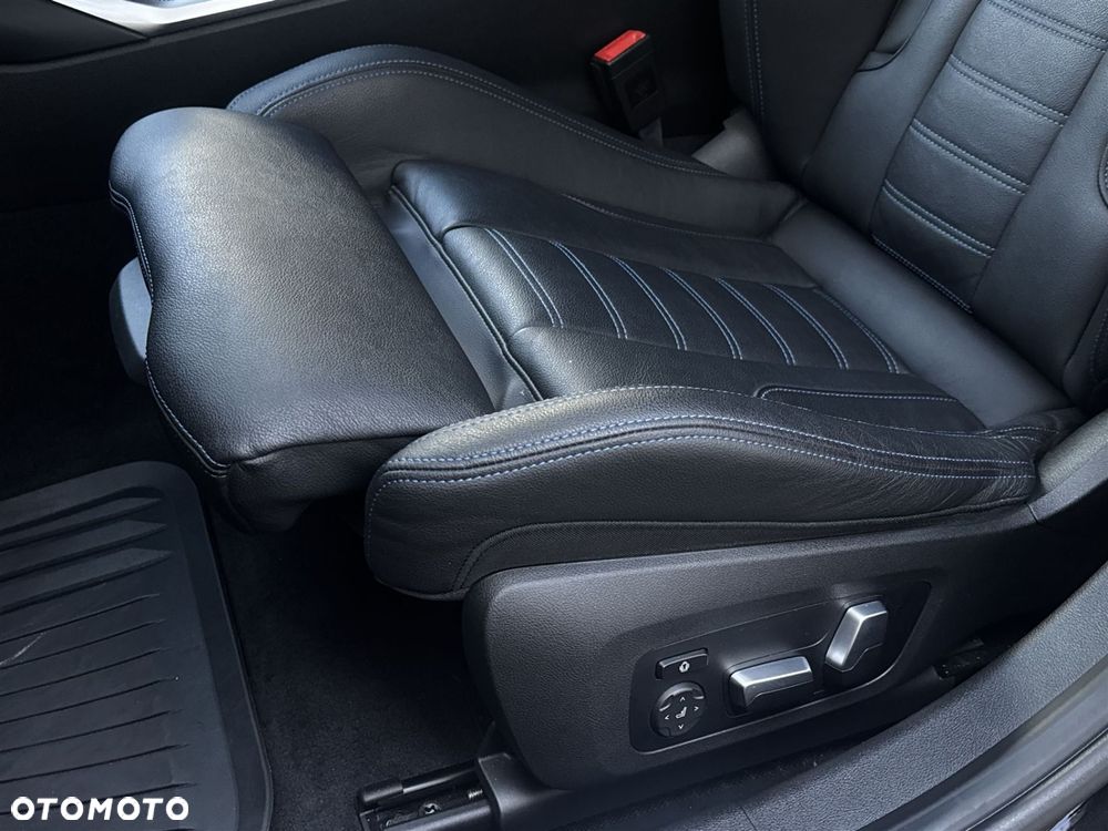 BMW Seria 3 - 21