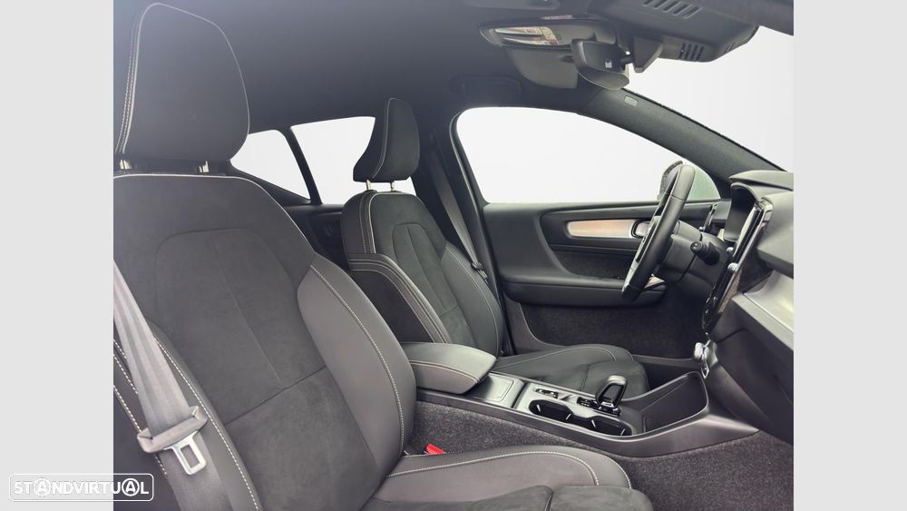 Volvo XC 40 2.0 B3 Core - 14