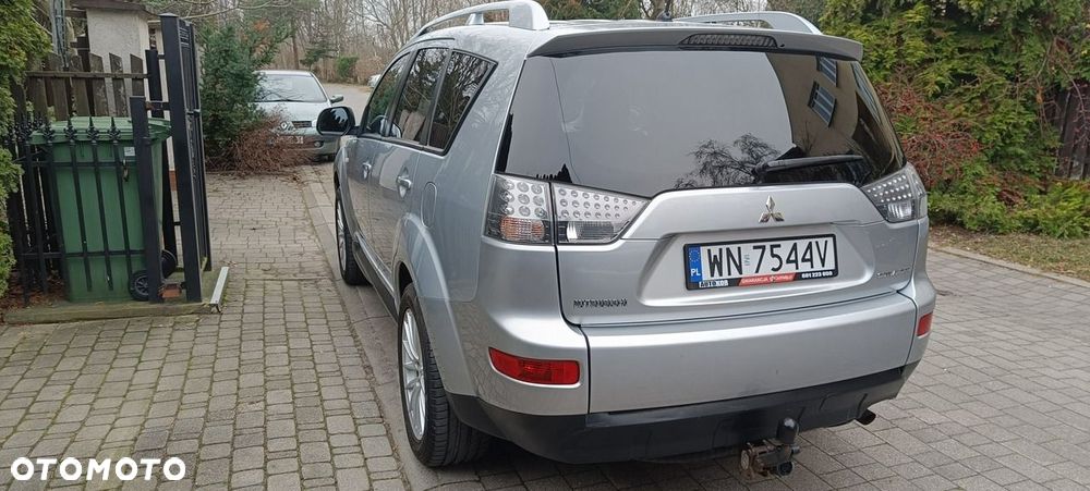 Mitsubishi Outlander 2010 photo 4