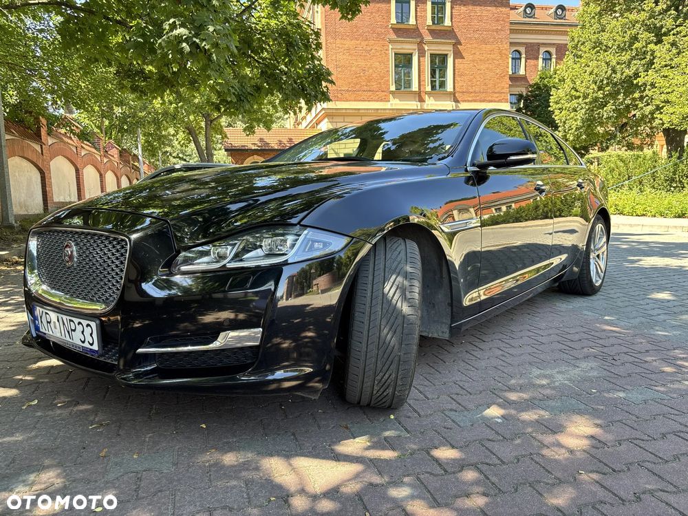 Jaguar XJ 3.0 T AWD Premium Luxury - 15
