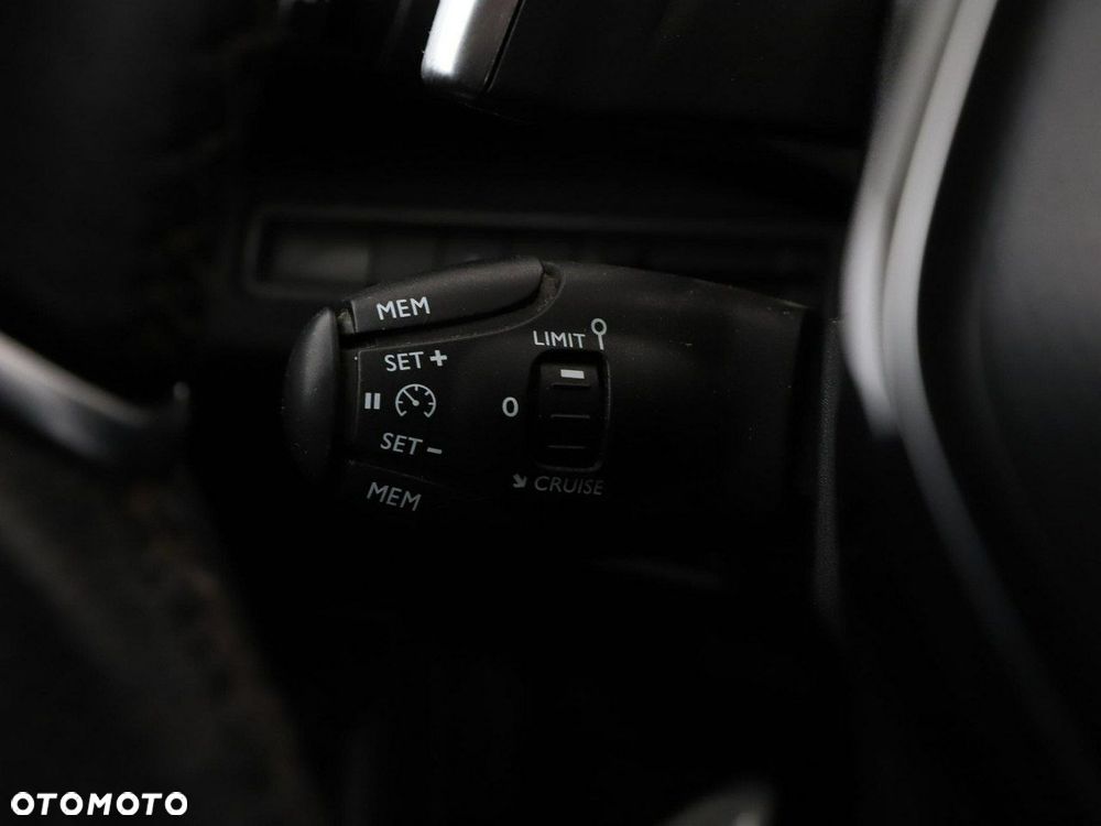 Peugeot 3008 1.6 THP Allure S&S EAT6 - 35