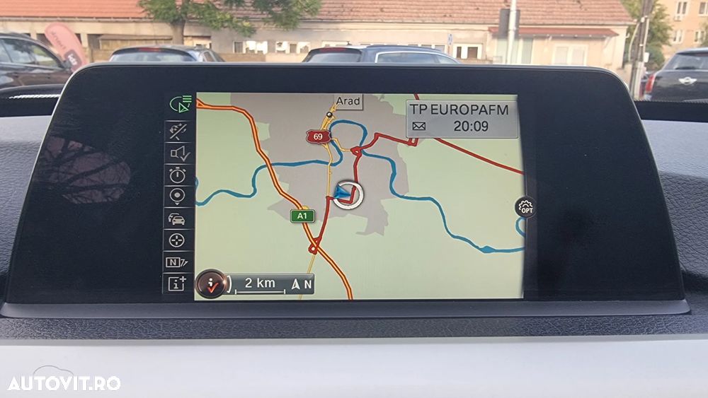 BMW Seria 3 318d - 23