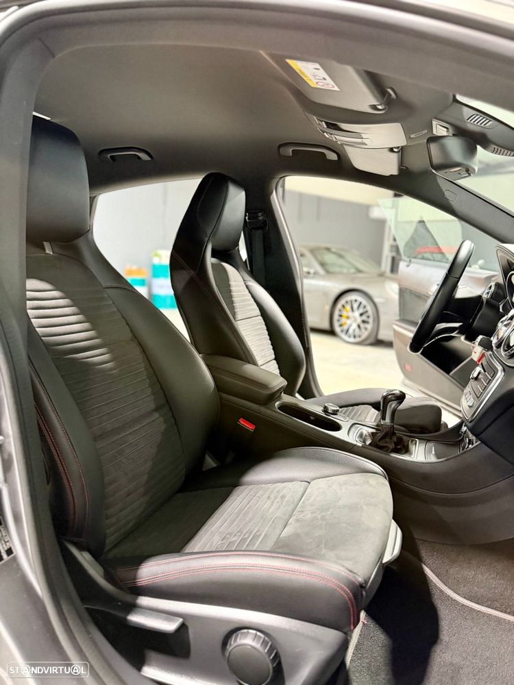 Mercedes-Benz CLA 180 d Shooting Brake AMG Line - 11