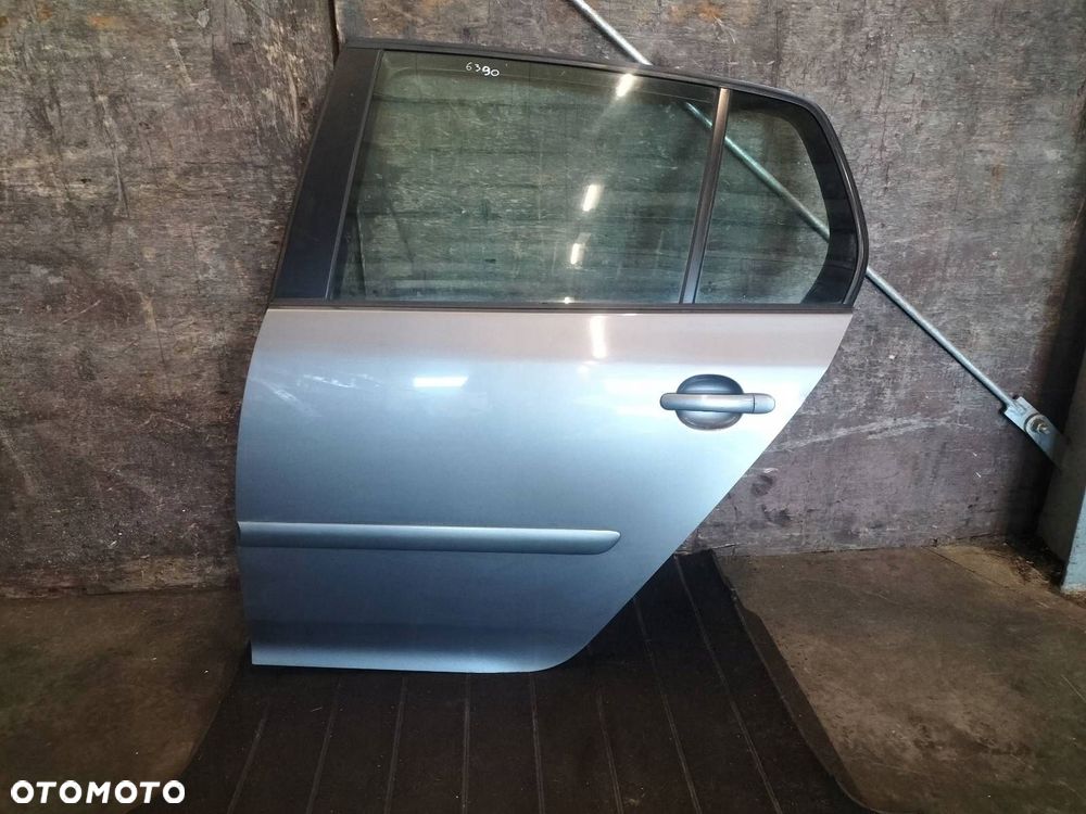 DRZWI KOMPLETNE LEWY TYŁ VOLKSWAGEN GOLF V HB 5D LA7T - 1