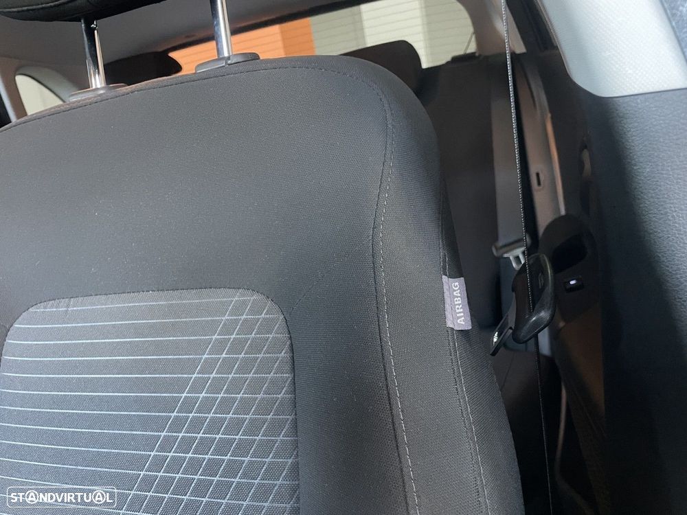 Hyundai i20 1.2 Comfort - 35