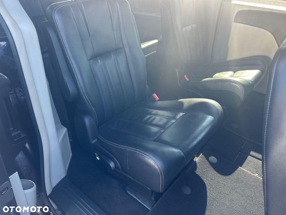 Chrysler Town & Country 3.6 Touring - 8