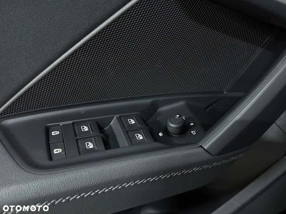 Audi A3 Sportback 2.0 TDI S tronic S line Sportpaket - 25