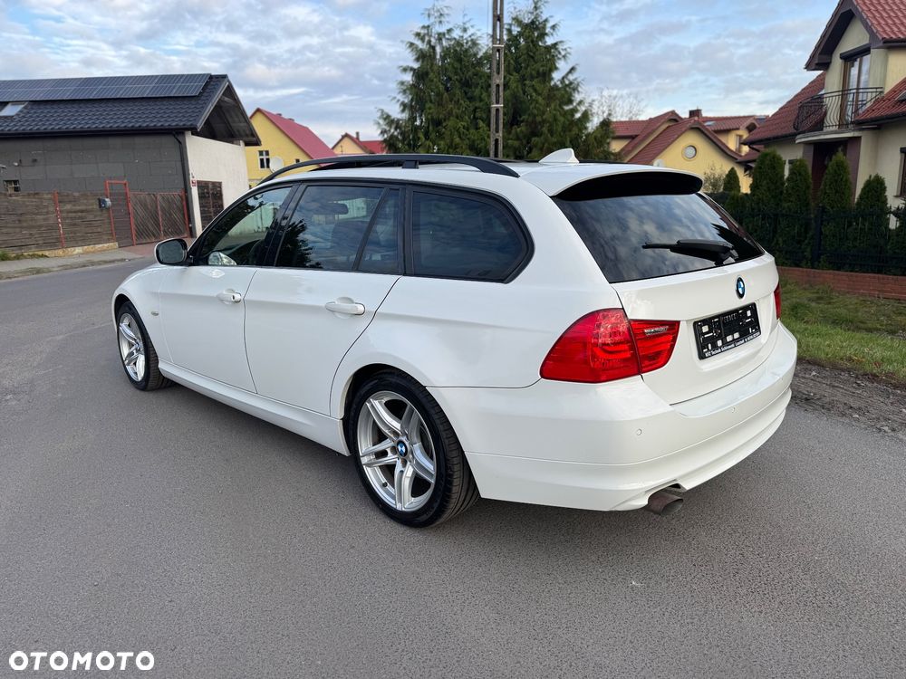 BMW Seria 3 318d DPF Touring - 4