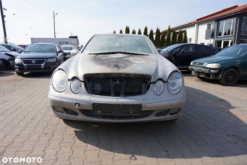 MERCEDES E-KLASA W211 SEDAN 2004 723 2.6 V6 M112913 175KM 722696 SREBRNY CUBANITE na części - 8