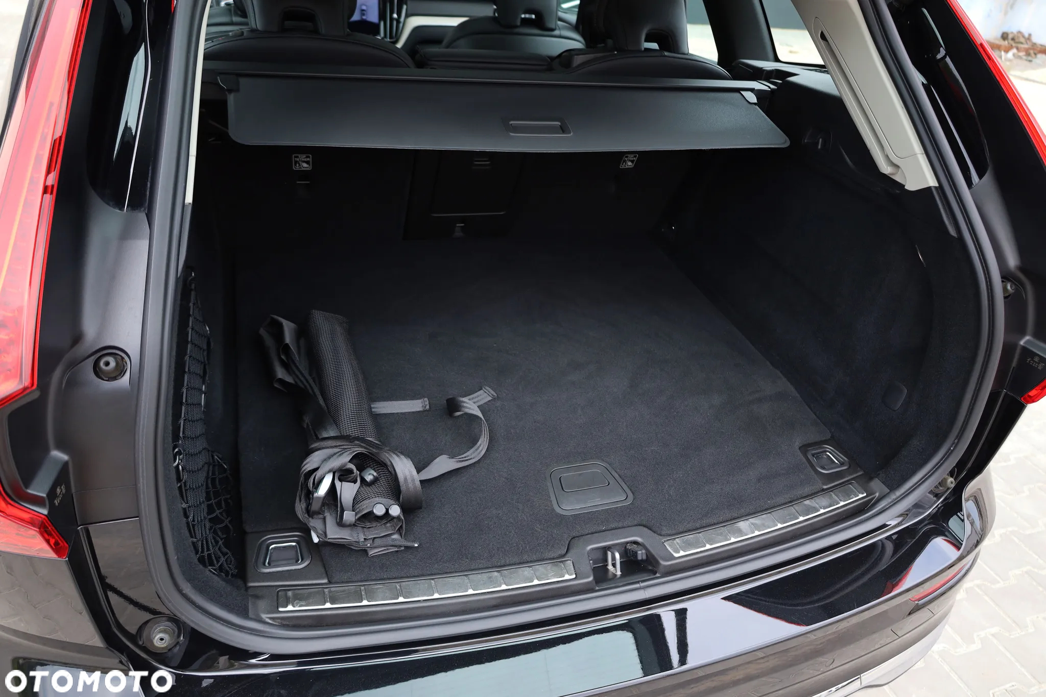 Volvo XC 60 T6 AWD Plug-In Hybrid Inscription - 32