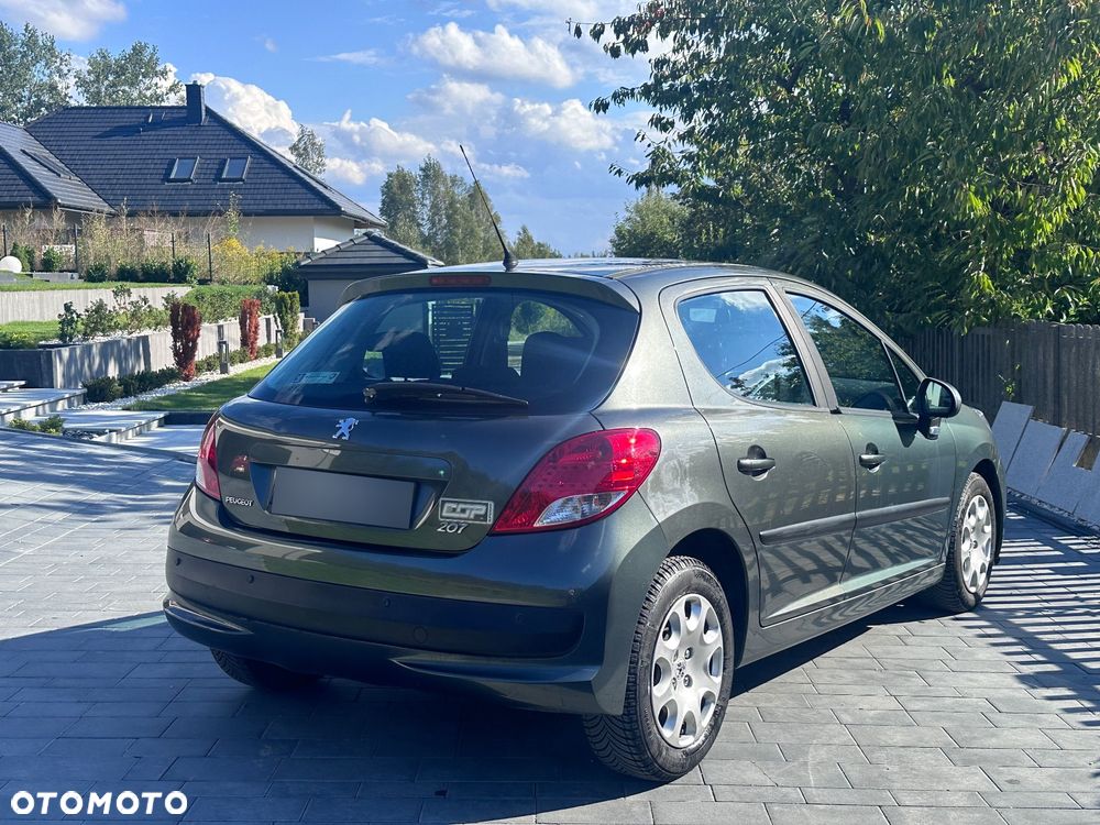 Peugeot 207 1.4 16V Trendy - 4