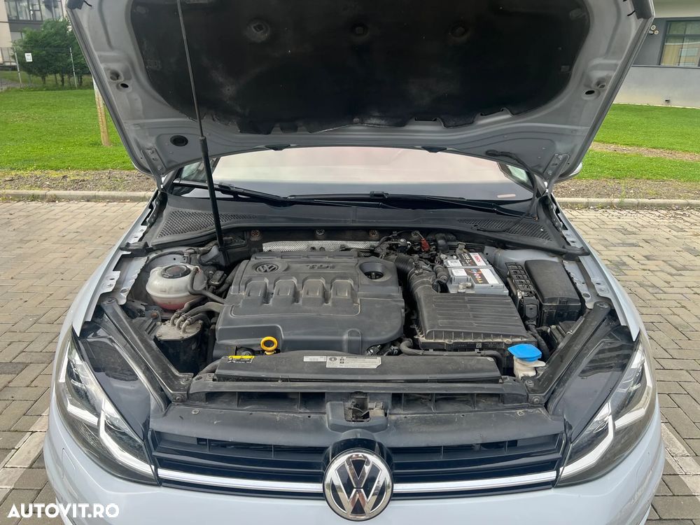 Volkswagen Golf 2.0 TDI DSG Sound - 18