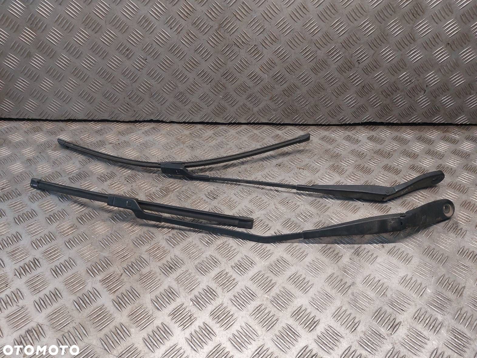 RAMIĘ WYCIERACZKI LEWY + PRAWY PRZÓD VOLVO XC60 I 30753525 30753526 - 1