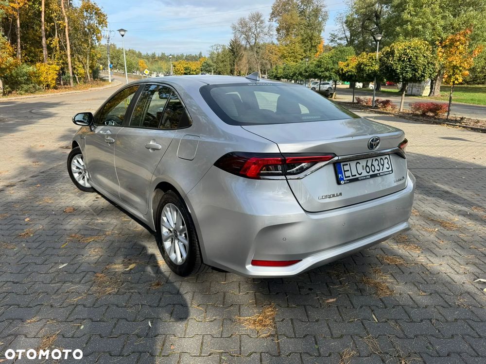Toyota Corolla 1.8 Hybrid Comfort - 13