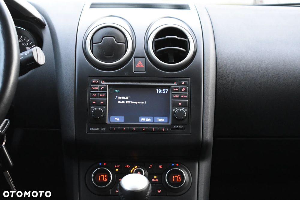 Nissan Qashqai 2.0 dCi DPF I-Way - 32