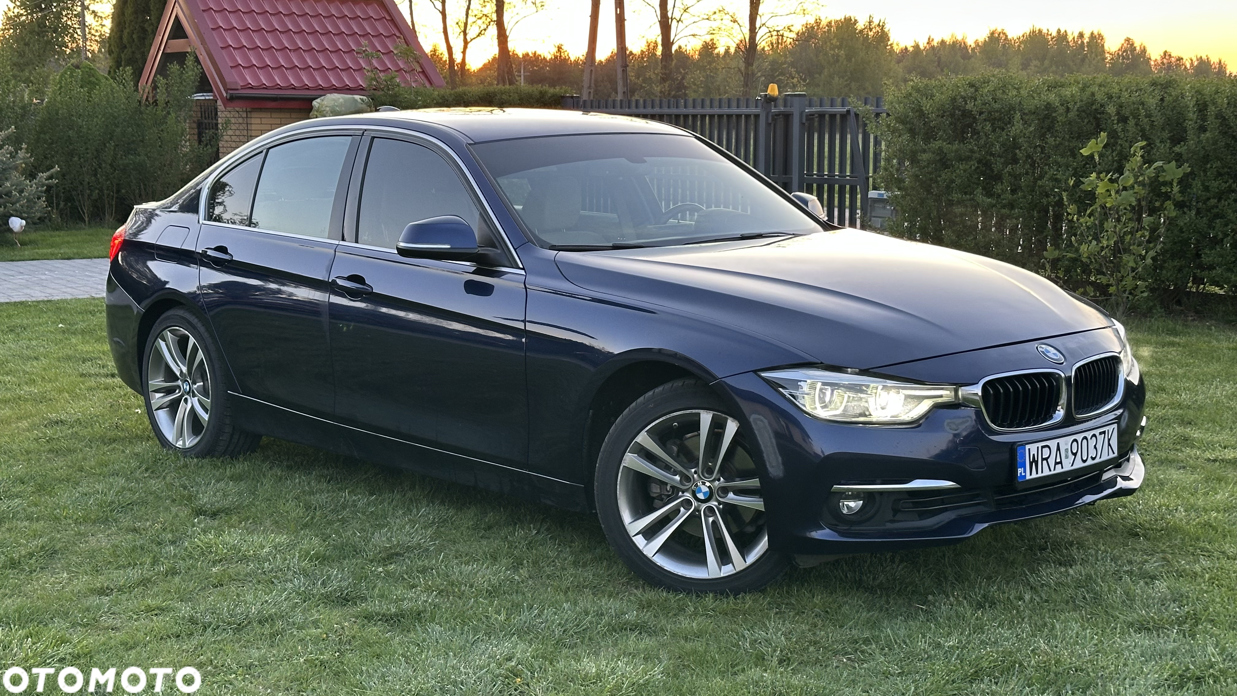 BMW Seria 3 330i Sport Line - 3