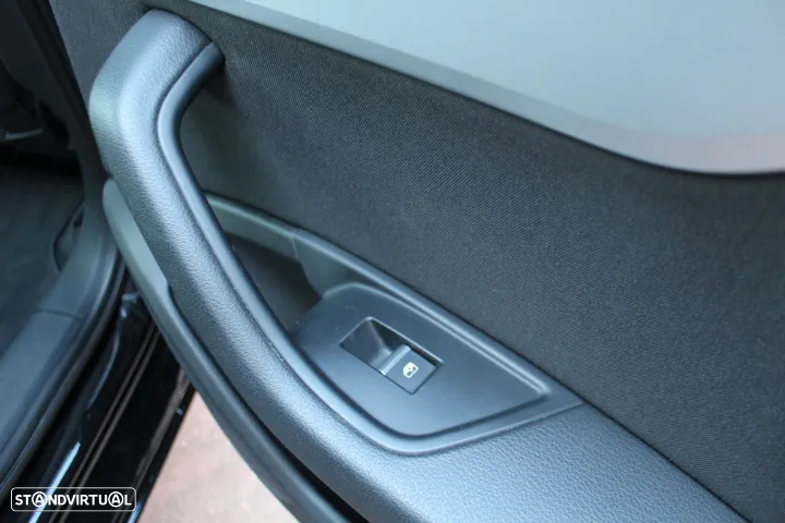 Audi A4 Avant 2.0 TDI Advance - 40