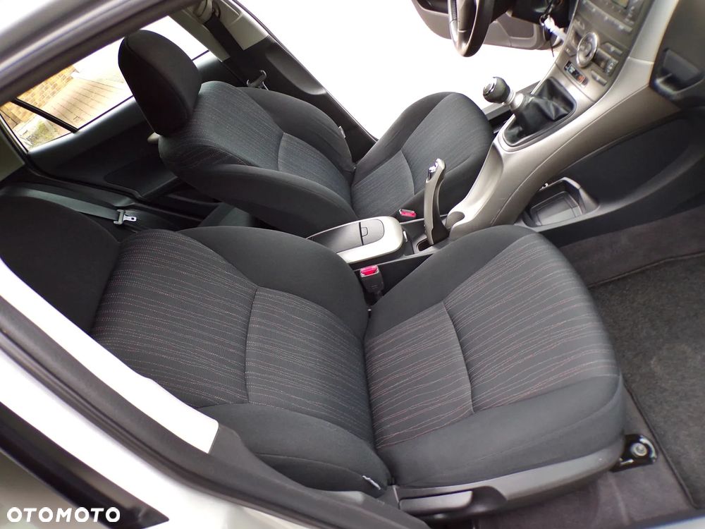 Toyota Auris 1.4 D-4D Life+ - 21