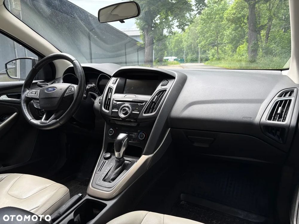 Ford Focus - 11
