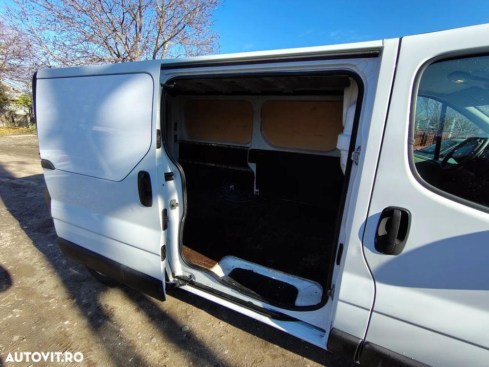 Renault Trafic - 13