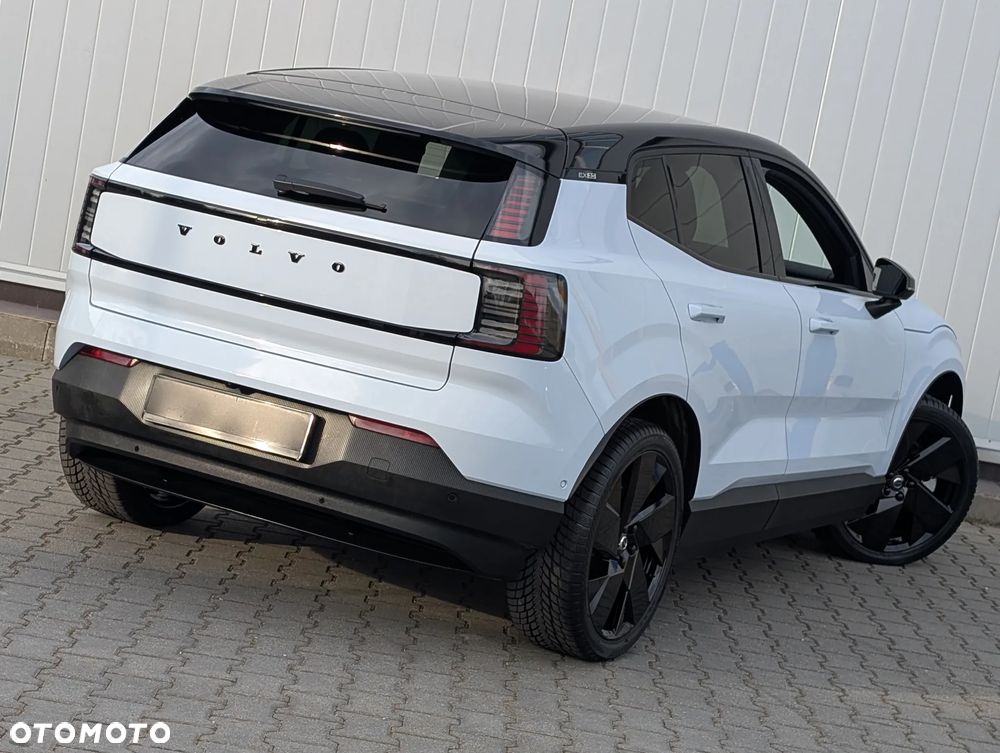 Volvo EX30 Twin Motor Performance AWD Ultra - 14