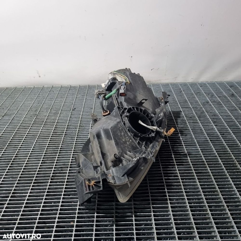 Far Dreapta Mazda CX - 7 2006 - 2012 SUV 4 Usi (1442) Xenon - 5