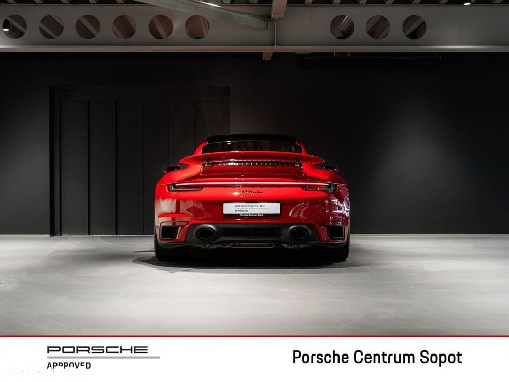 Porsche 911 Turbo - 4