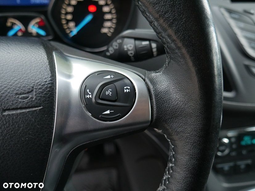 Ford Kuga - 24