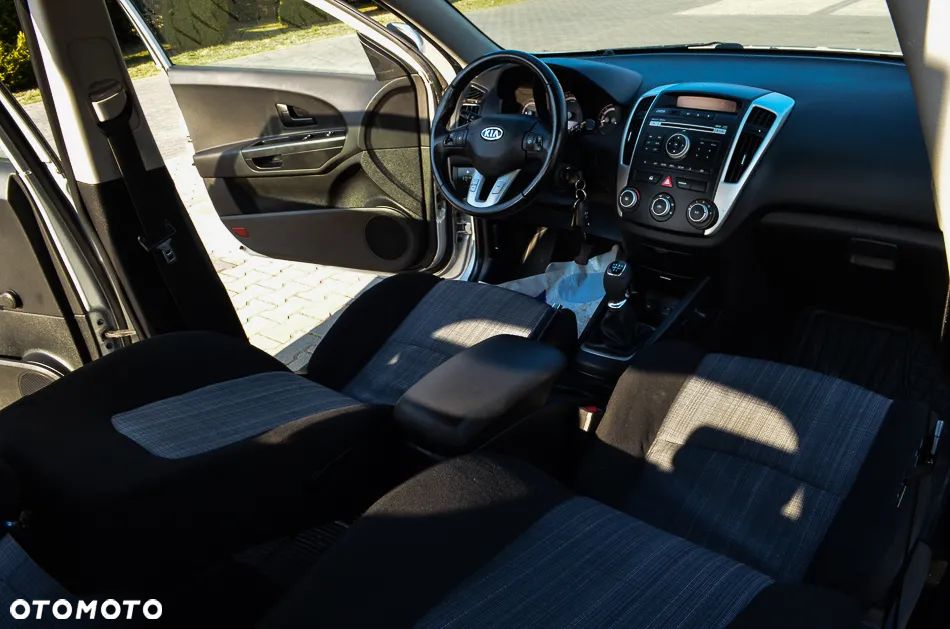 Kia Ceed 1.4 CVVT EX - 31