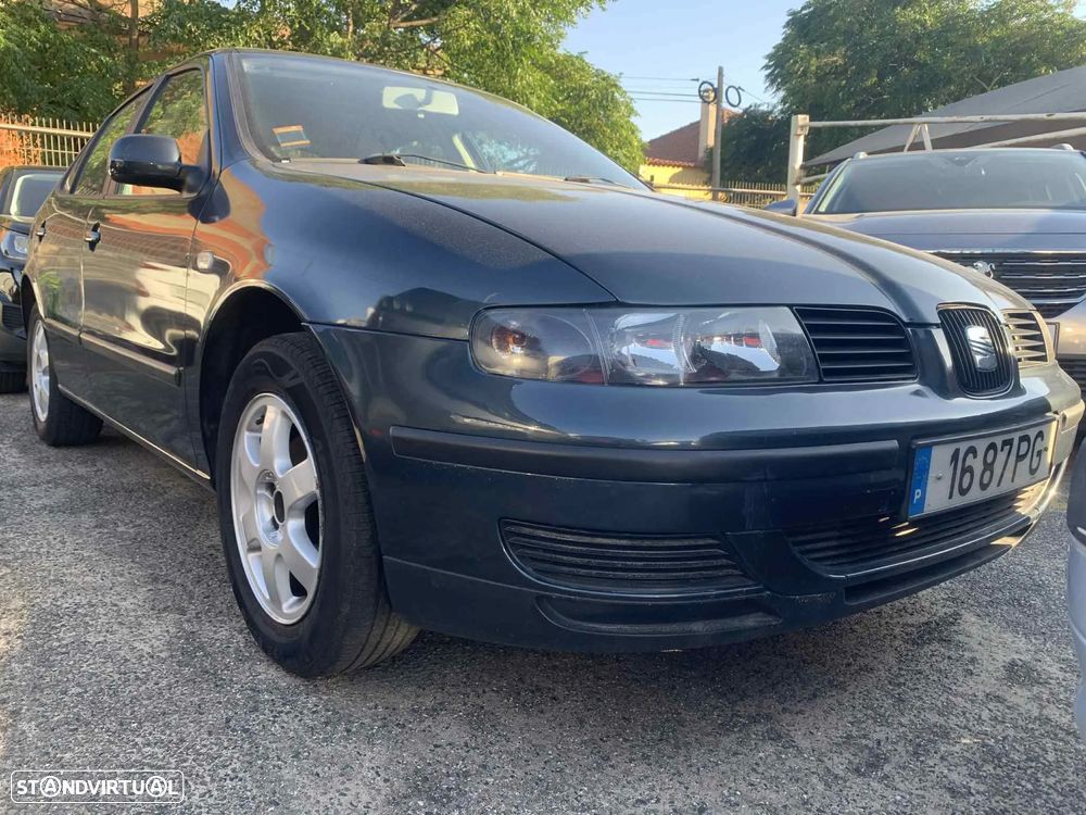 SEAT Leon 1.4 16V Confort JE - 4